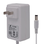 24W白色中規CCC臥式電源適配器